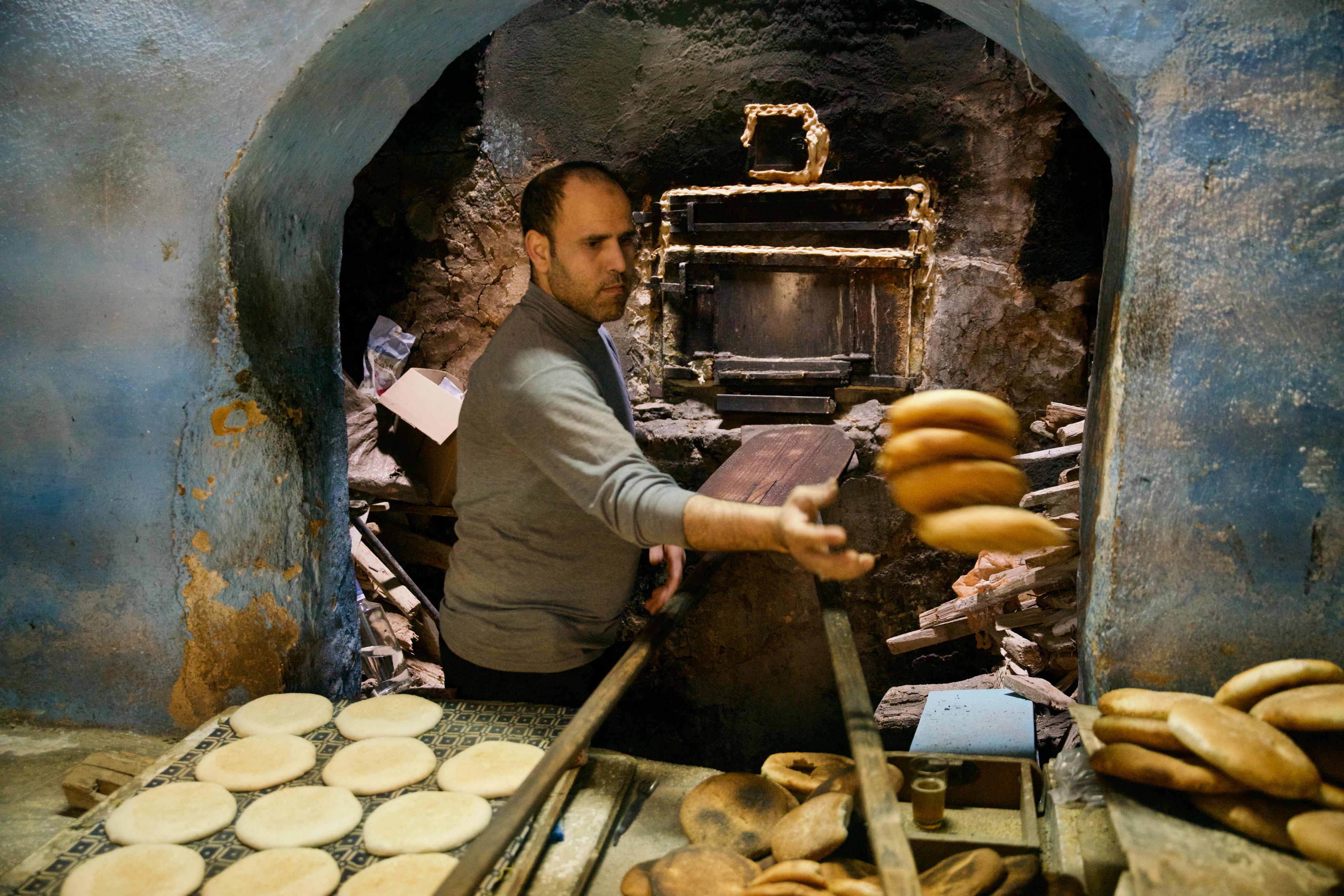 Techniki pieczenia chleba – od tradycyjnego pieca do nowoczesnego piekarnika
