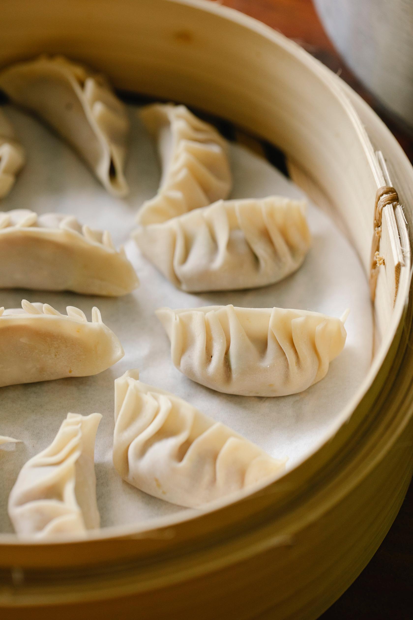 Najdziwniejsze smaki azji: przegląd egzotycznych dań dalekiego wschodu